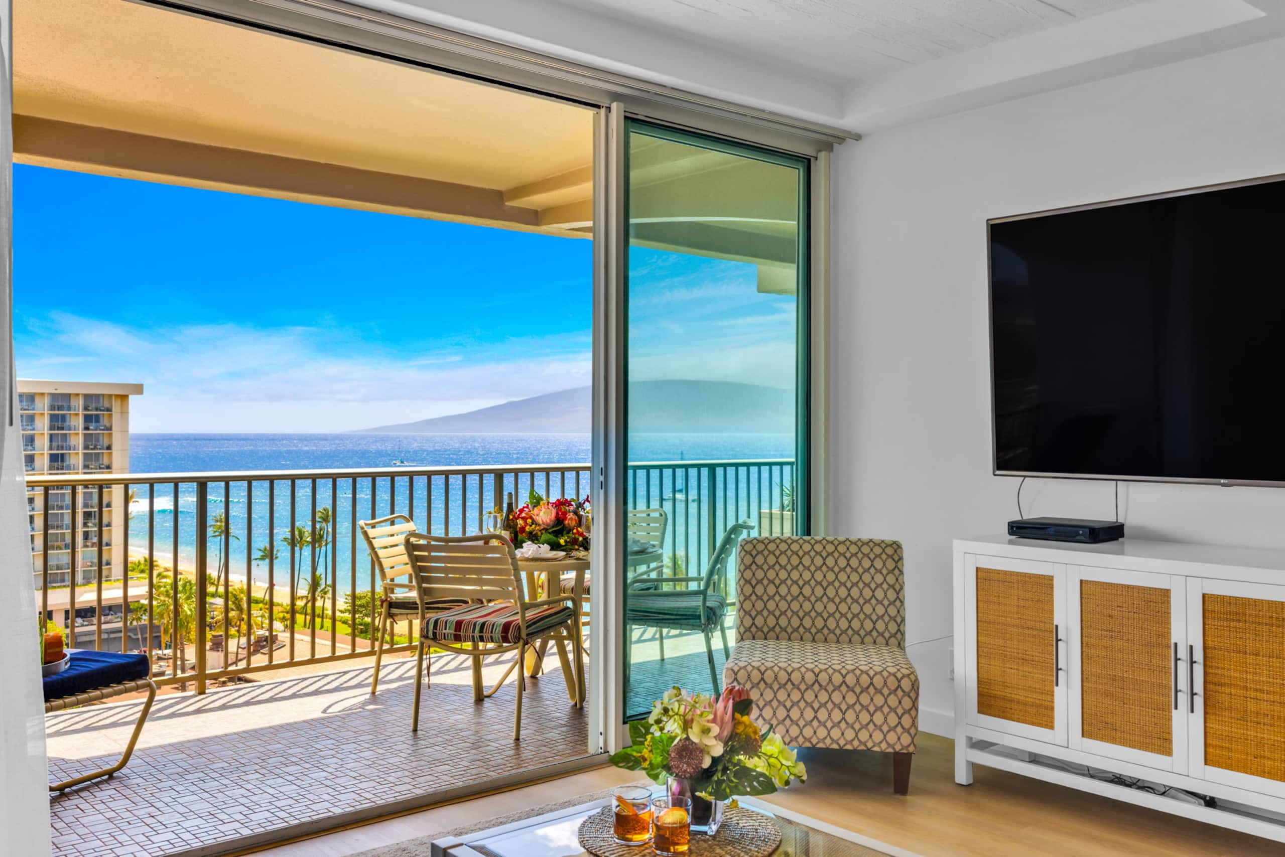 Condo in Lahaina · ★4.89 · 1 bedroom · 2 beds · 2 baths - Image 26