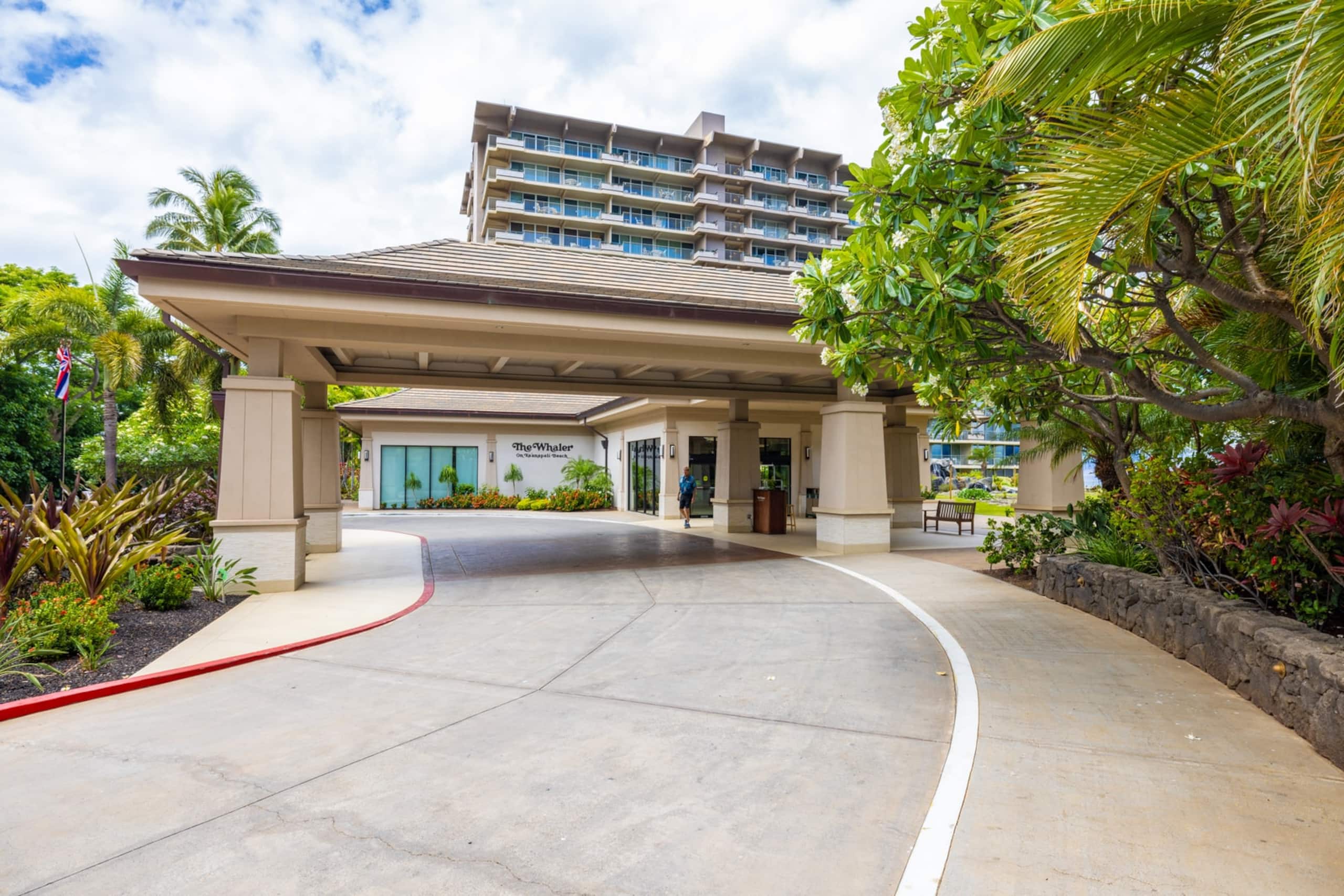Condo in Lahaina · ★4.89 · 1 bedroom · 2 beds · 2 baths - Image 23
