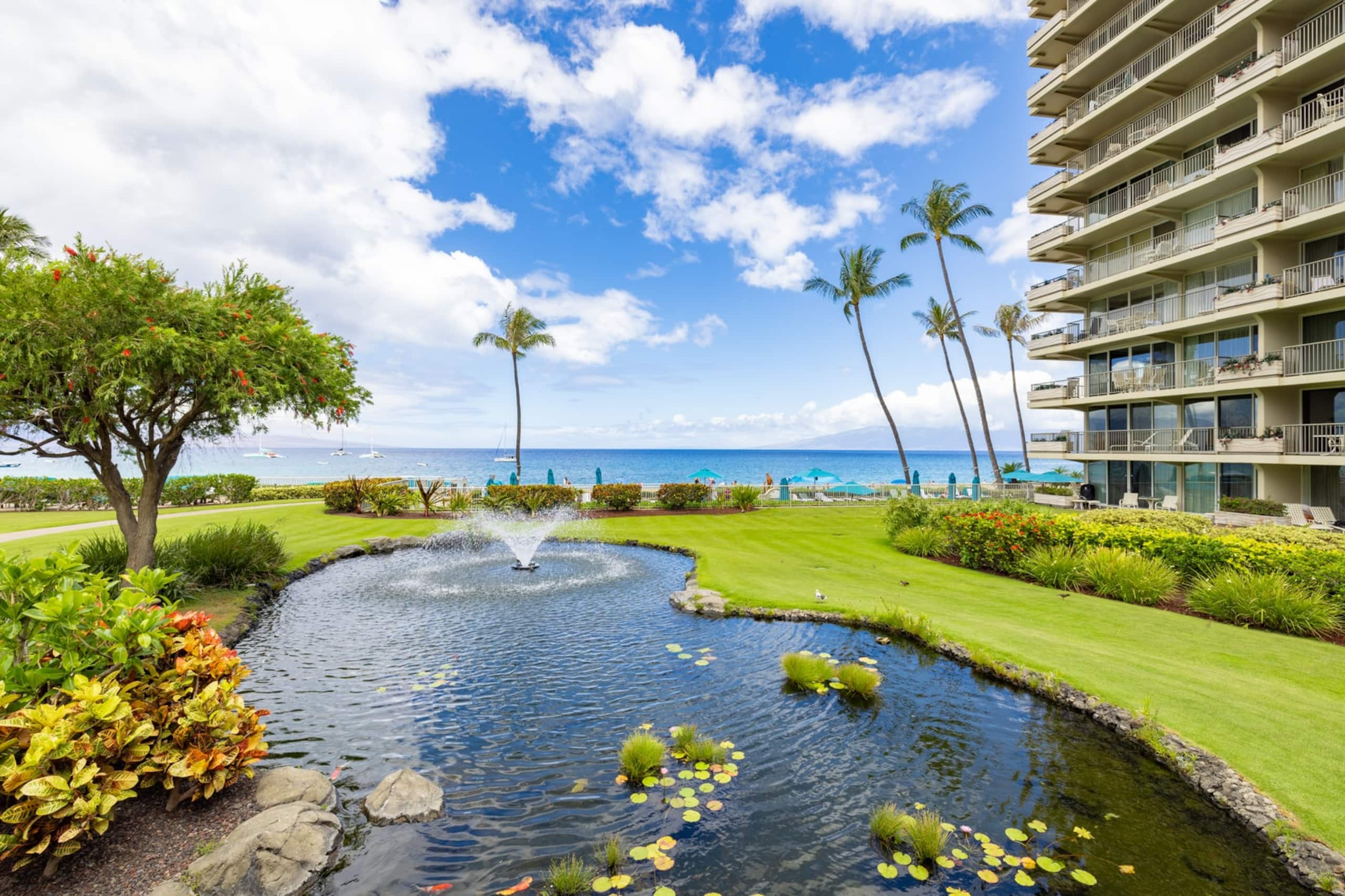 Condo in Lahaina · ★4.89 · 1 bedroom · 2 beds · 2 baths - Image 25