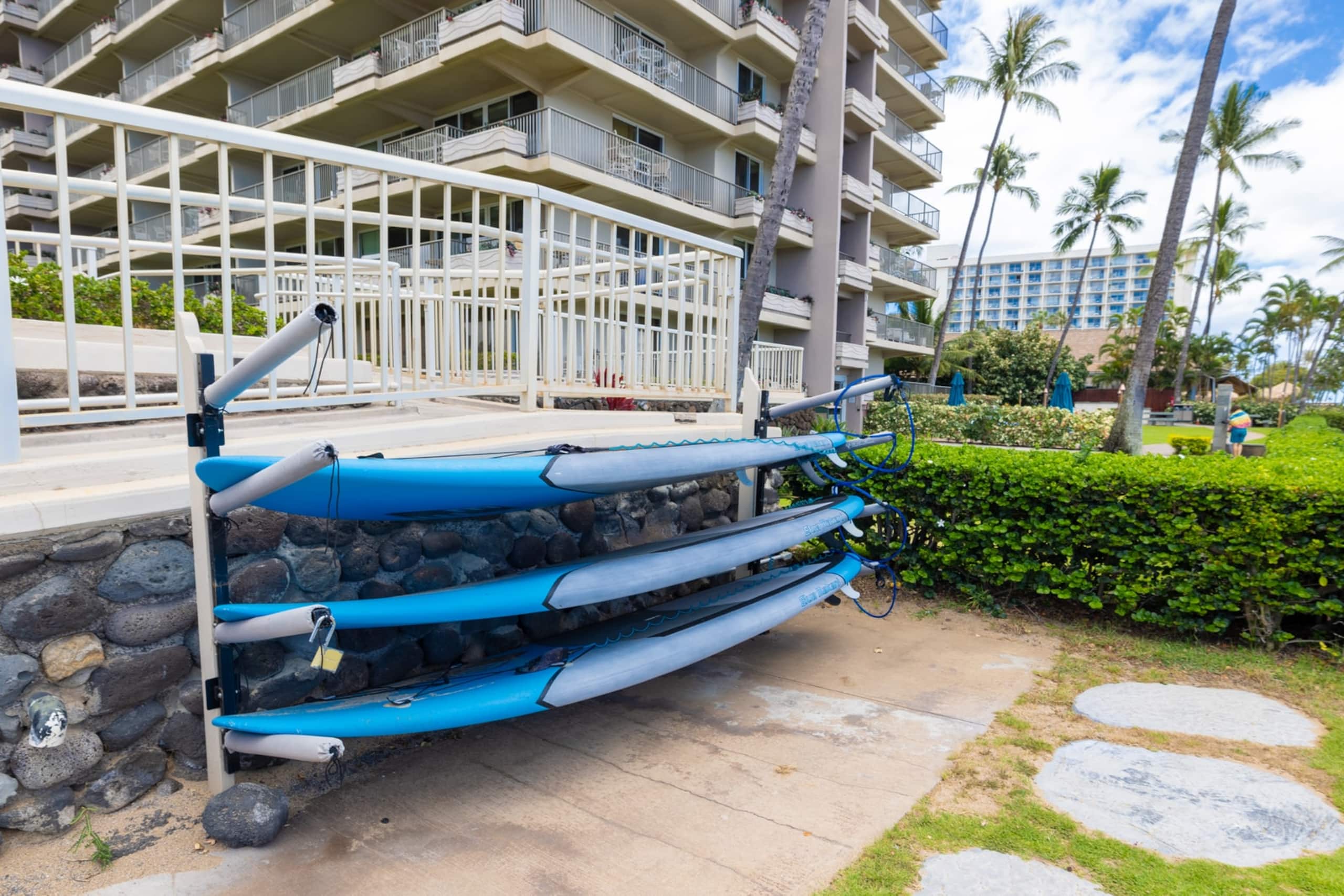 Condo in Lahaina · ★4.89 · 1 bedroom · 2 beds · 2 baths - Image 11