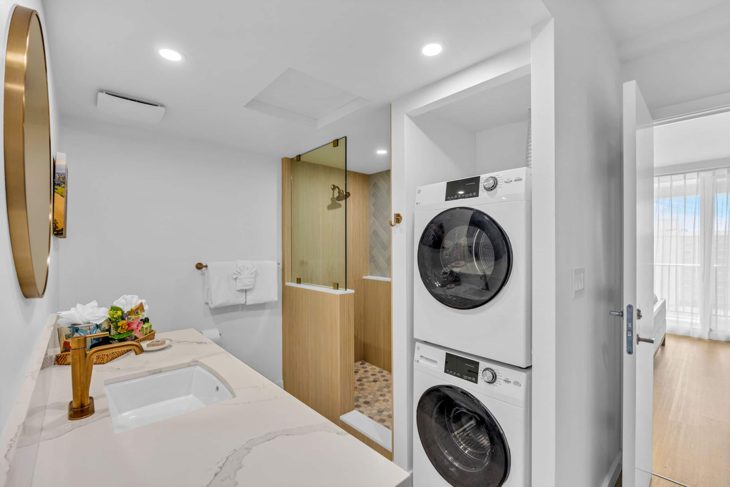 Condo in Lahaina · ★4.89 · 1 bedroom · 2 beds · 2 baths - Image 48