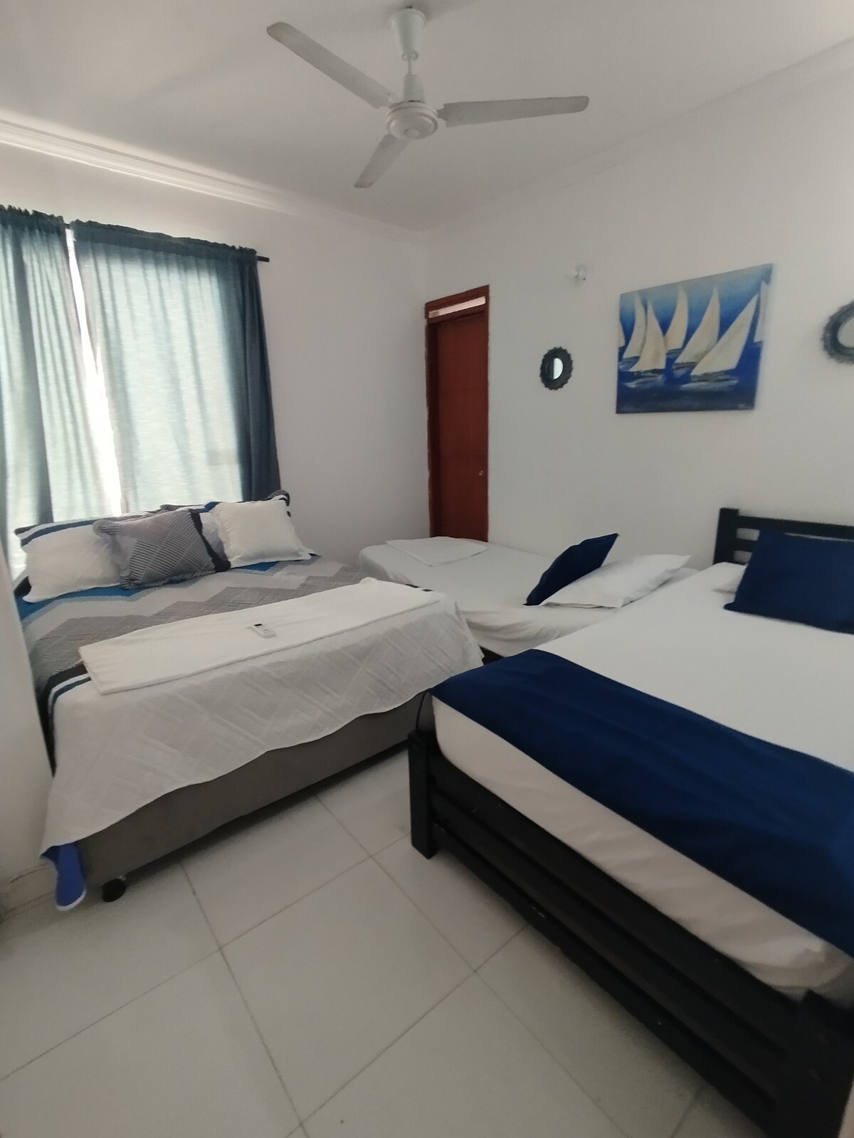 habítacion 2  con baño y aire acondicionado 