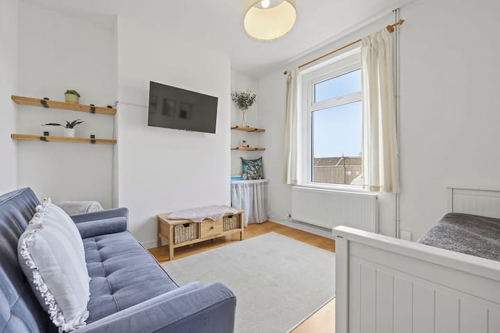 2-min Walk To Beach | Beautiful 2br House & Garden - 斯旺西