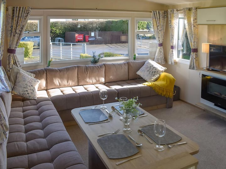 Summer Breeze - Uk37642 - Knaresborough