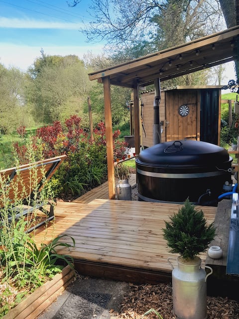 Tiny house with Nordic Bath surrounded by nature