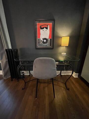 Loyola & Lake -3br/2bth close to the Lake & Loyola gallery image 3