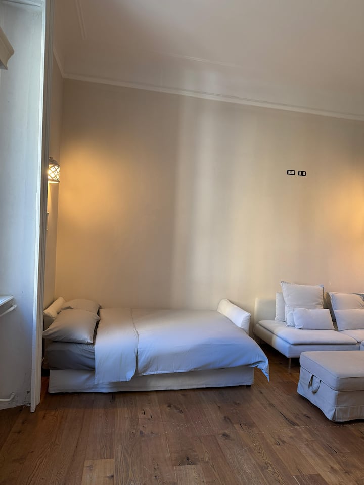 Modern Suite Risorgimento 6 People 2 Bathrooms - Milán