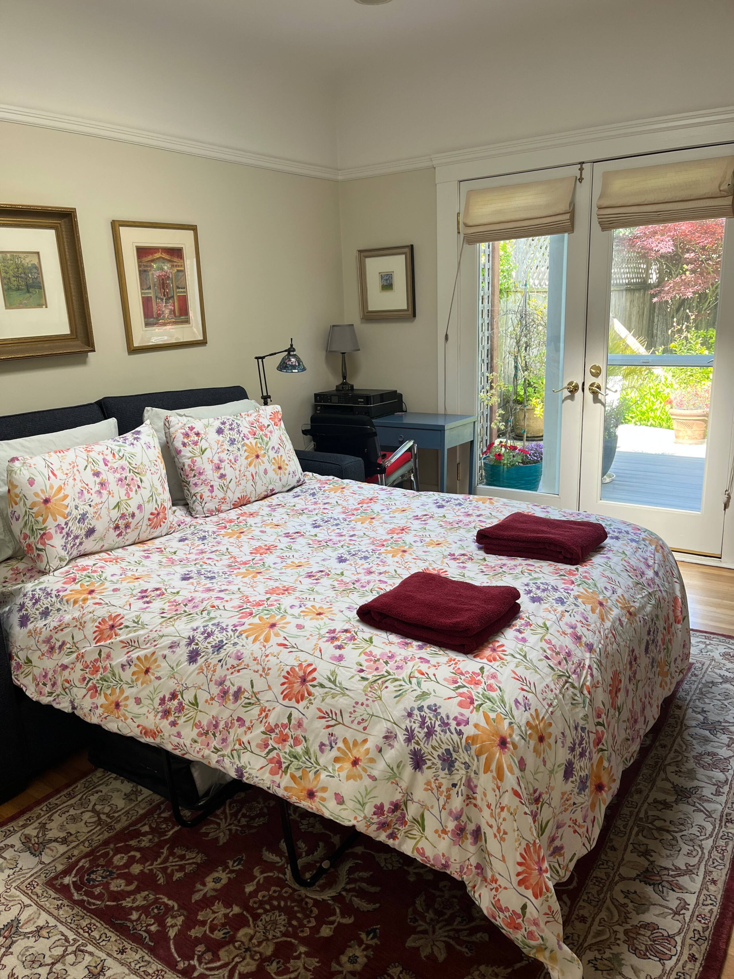 Home in San Francisco · ★4.96 · 2 bedrooms · 2 beds · 1 bath - Image 4