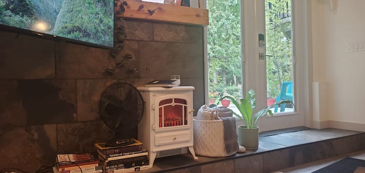 Studio Retreat By Ferries, Airport W/ Green Space. - North Saanich
