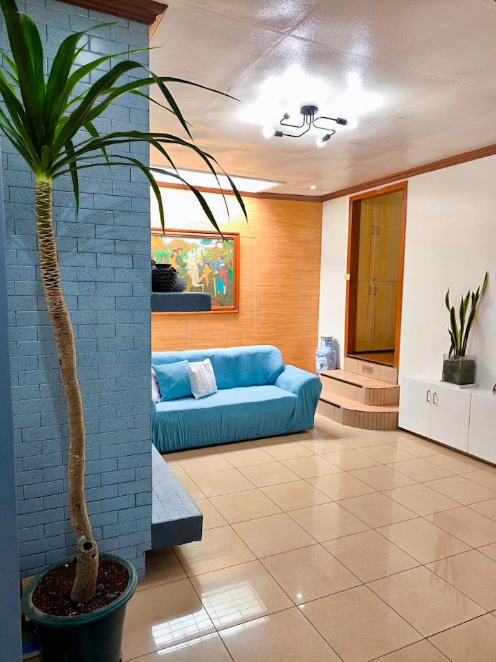 Jjcozy Guesthouse At Sta. Escolastica - Baguio