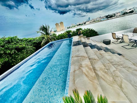 Luxury Riviera ( pool, 3jacuzzi, Generator )