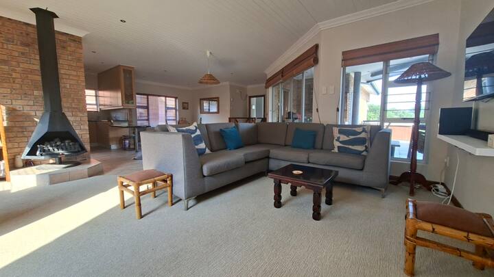 Close To Beaches, Rivers, Shops And Restaurants - Kenton-on-Sea