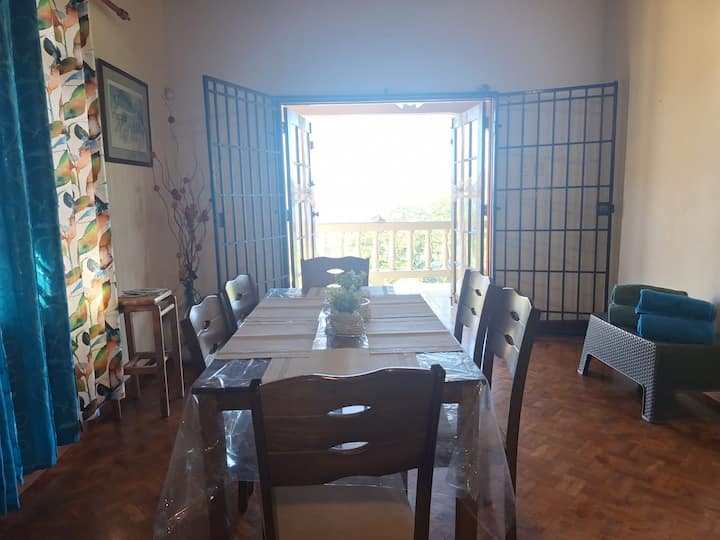 Cornerstone Beachfront Villa With Private Pool - 多巴哥島