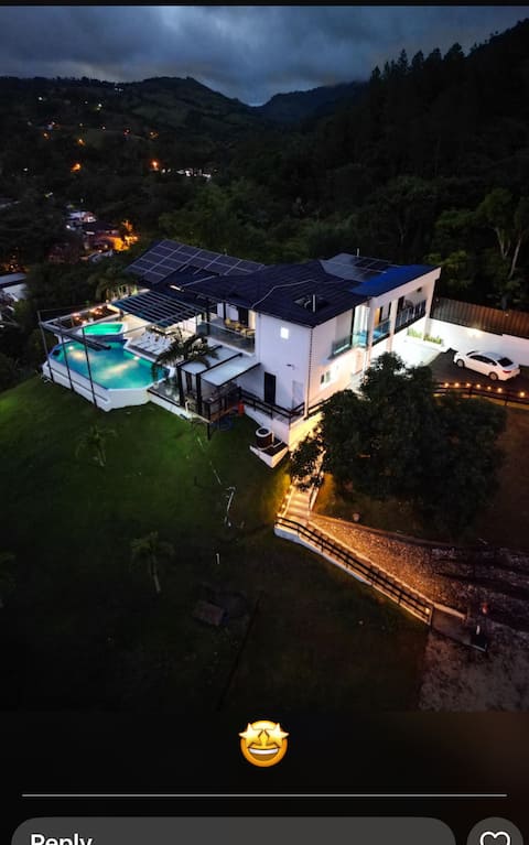 Villa Ana