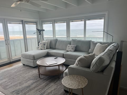Oceanfront 3 Level Townhouse with Amazing Views