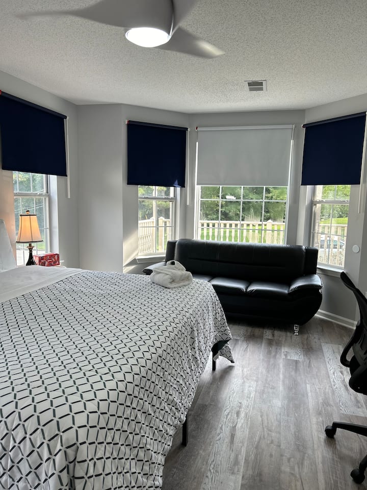 Buford Ga Lovely Bedroom #6 Sunny, Bright & Airy - Buford, GA
