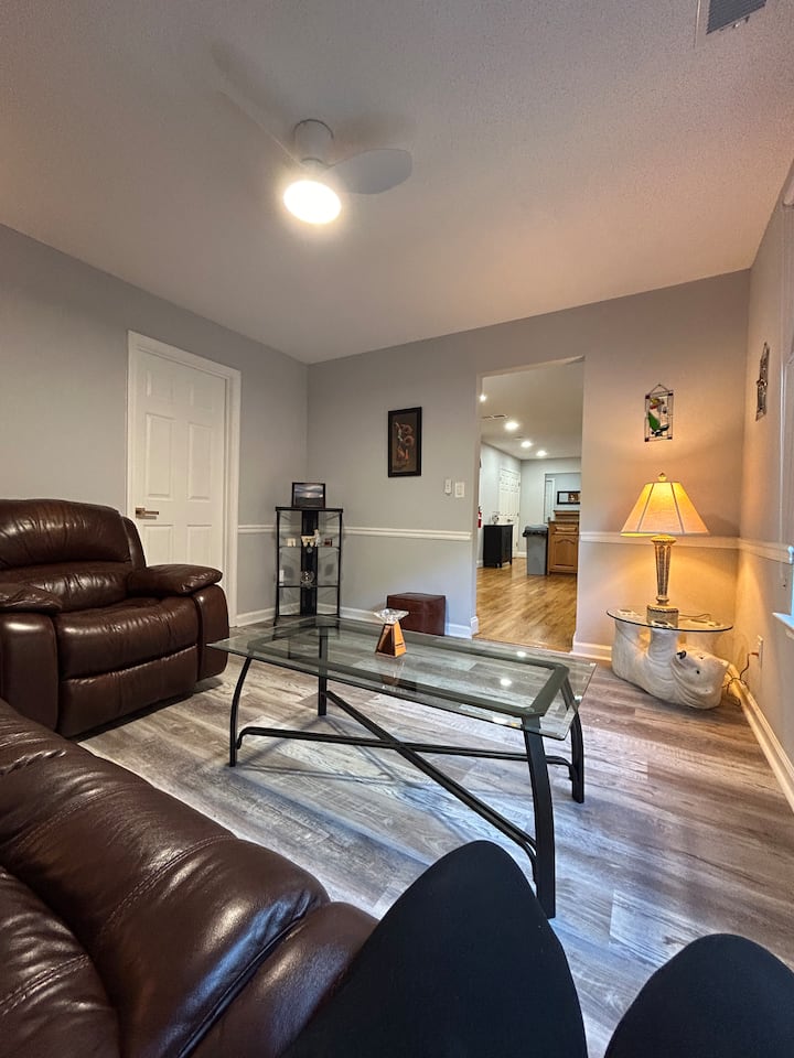 Buford Ga Lovely Bedroom #6 Sunny, Bright & Airy - Buford, GA