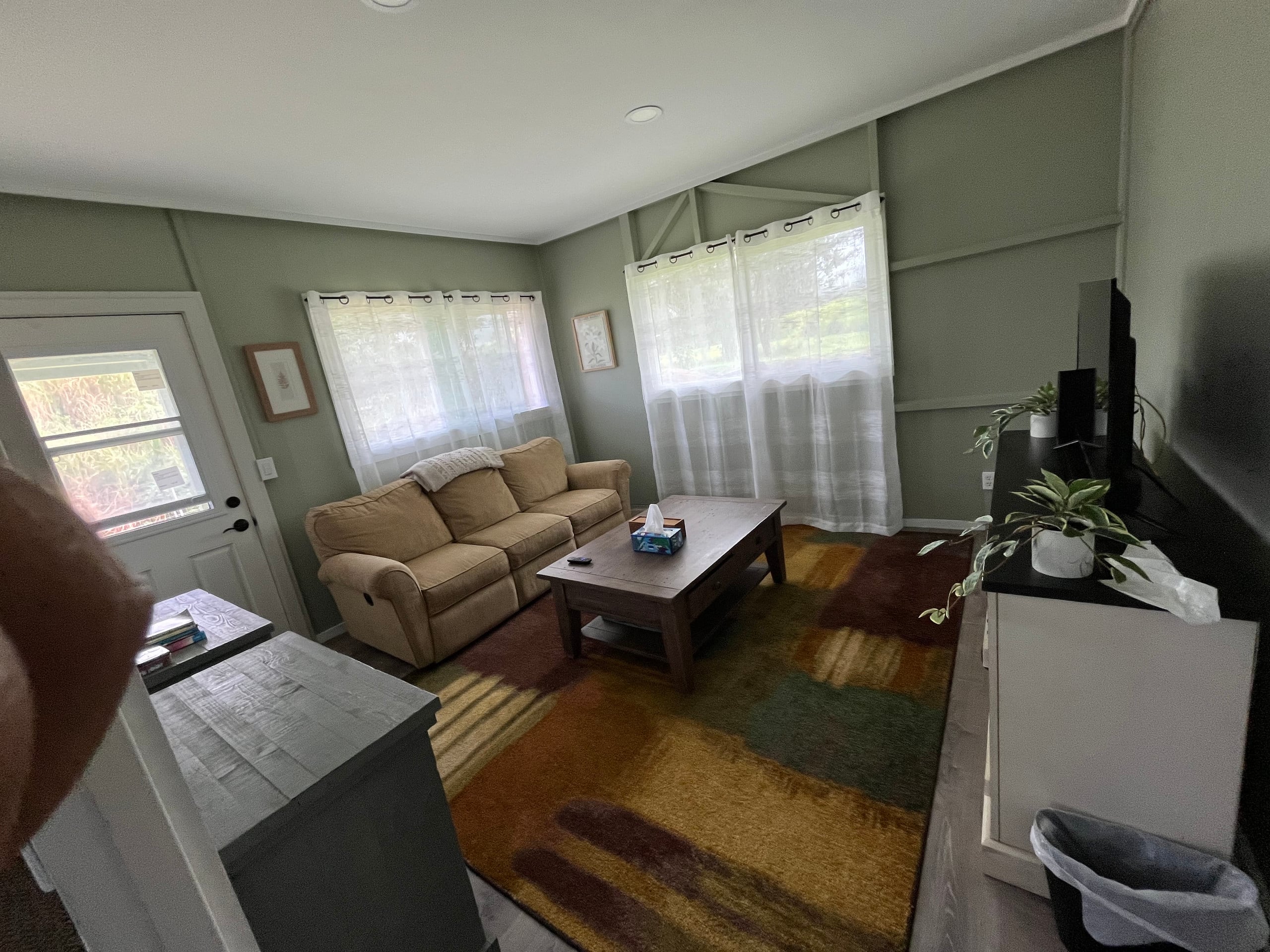 3 bedroom home on one acre in Waimea - Photo 2