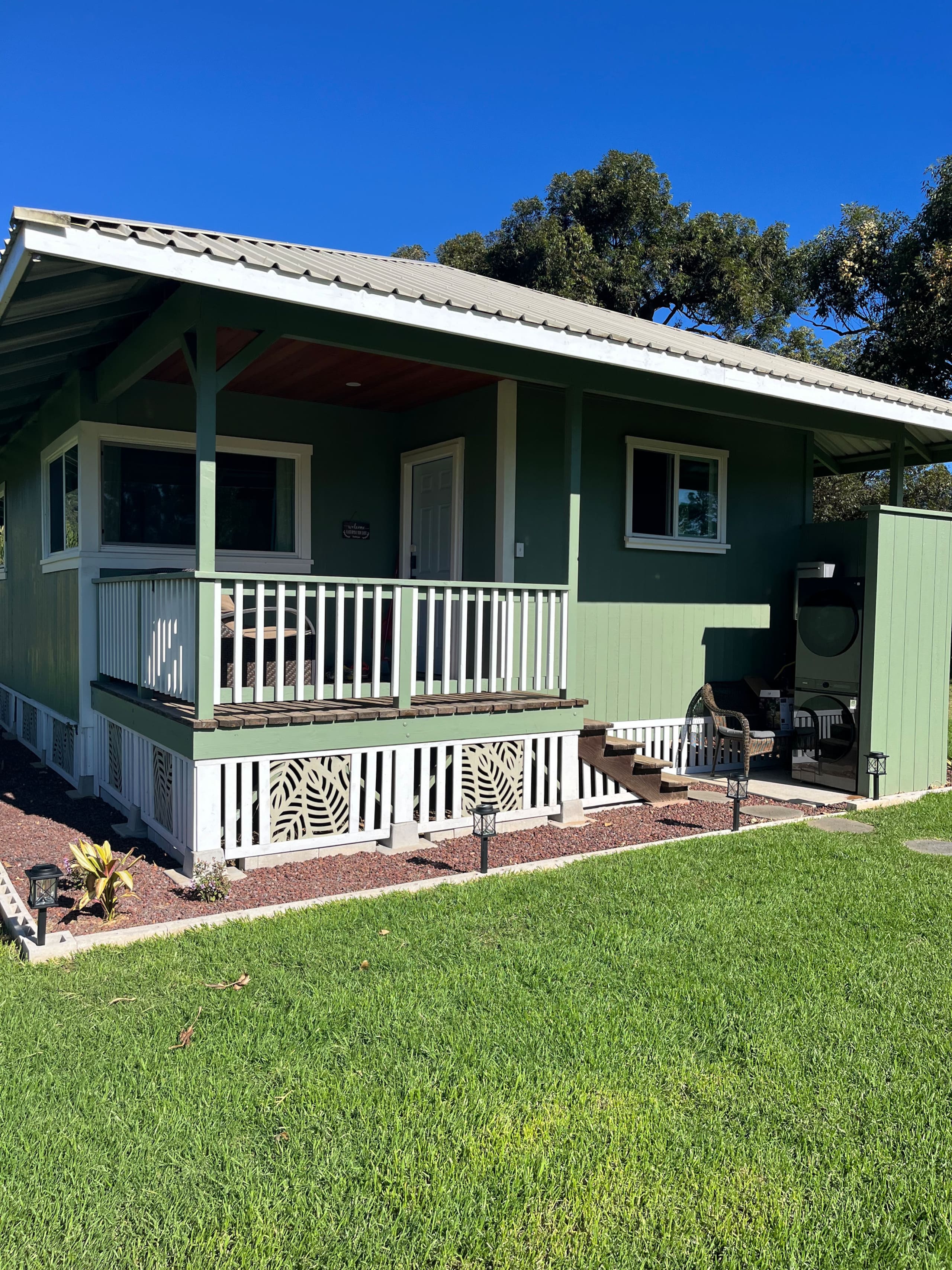 3 bedroom home on one acre in Waimea - Photo 24