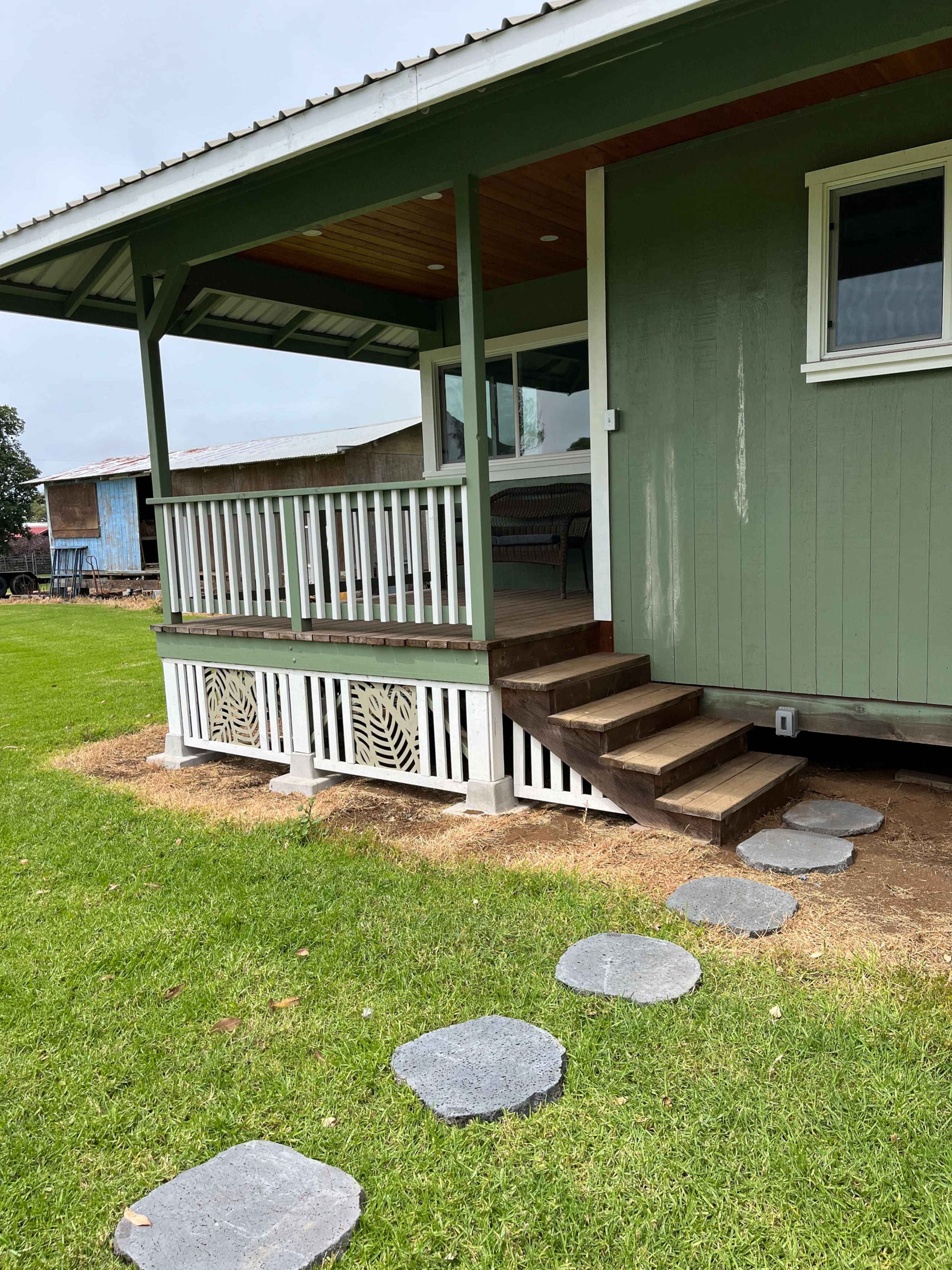 3 bedroom home on one acre in Waimea - Photo 17