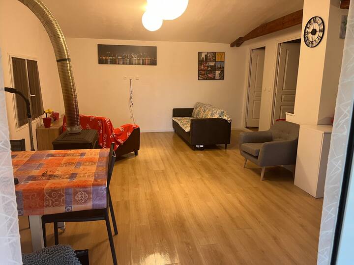 T3 Saisonnier - Frouge 46400 Autoire - Lot - Saint-Céré