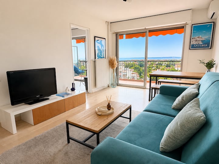 Le Nid D'azur - Vue Mer, Parking Privé - Antibes