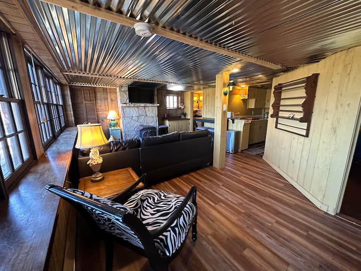 Hidden Rock Suite @Raven'sviewretreat In Washmo - Missouri