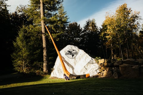 Maplerockresorts presents GAME WORLD