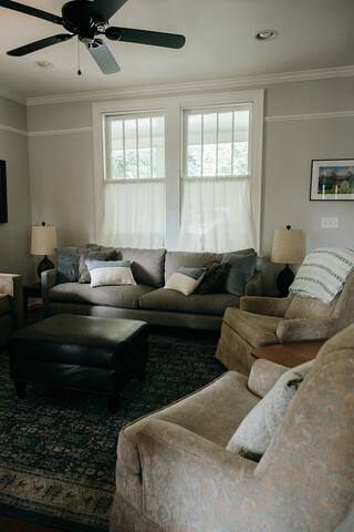 Walking Distance To Charming Downtown Asheville gallery image 2