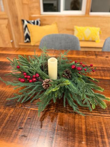 Warm and Inviting Holiday Stay Close to Everything