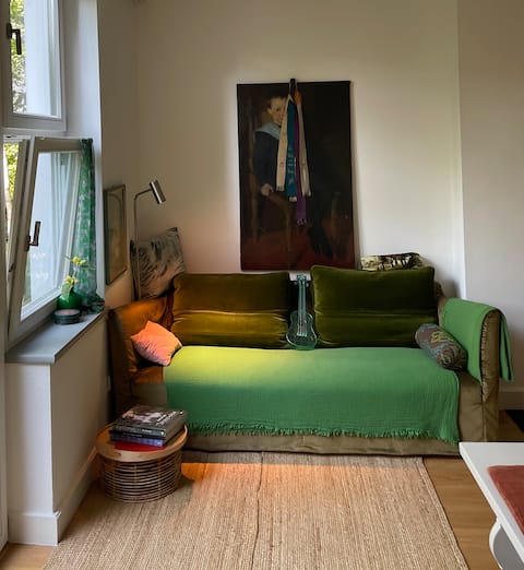 Pleasant nature-loving house near the city