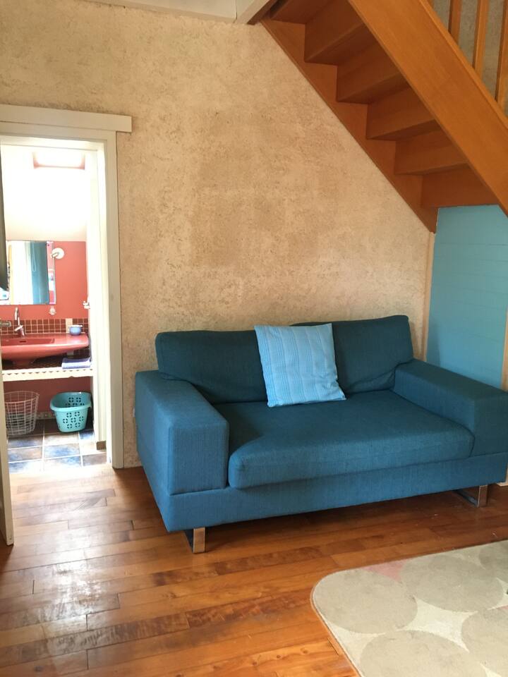 Jolie Gîte Deux Personnes Dans Chaumière - Penmarch