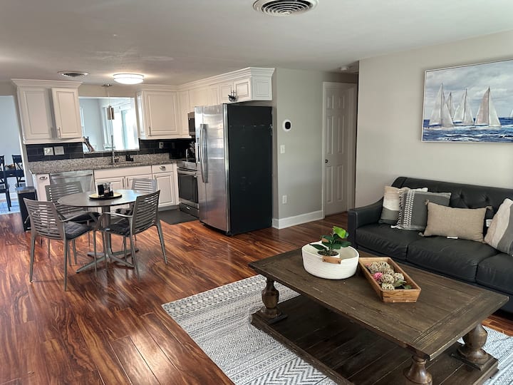 Venice Blue Villa- 2 Bedrooms With Pool - Venice, FL