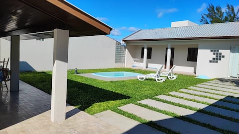 House with pool near the sea and downtown