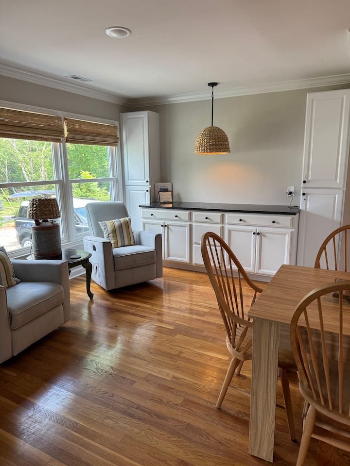 Kerr Lake Escape | Dock + Beach Access - Clarksville, VA