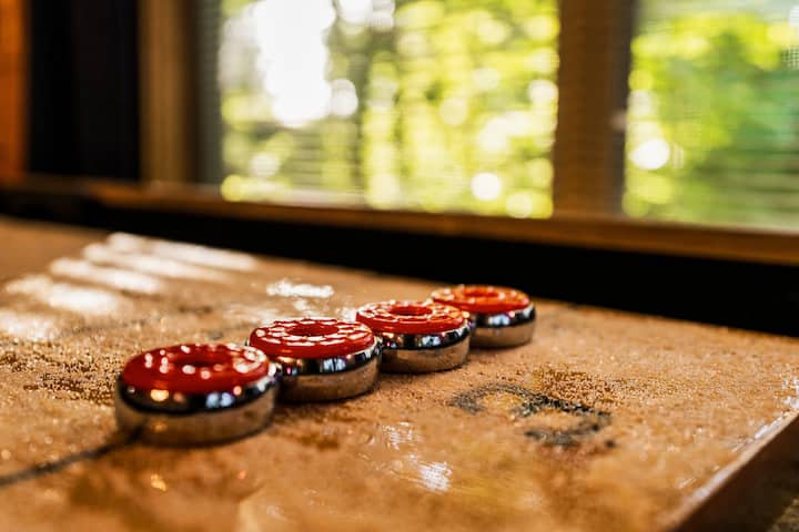 Summer Couples Getaway · Hot Tub · Pigeon Forge