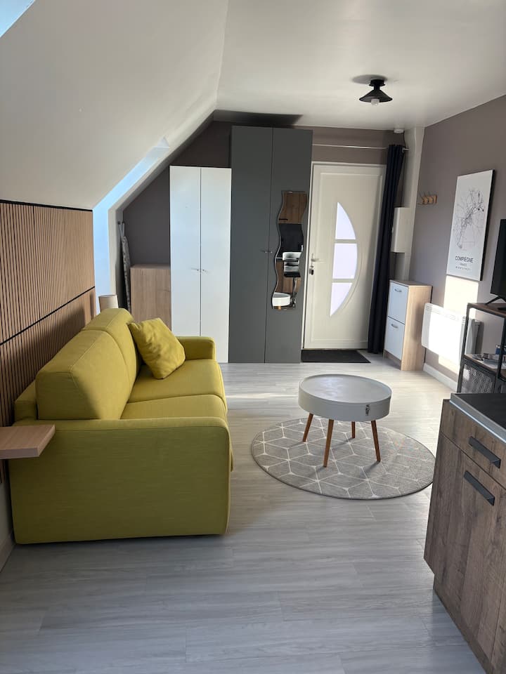 Très Joli Studio Cosy Au Bord De L’eau - Compiègne