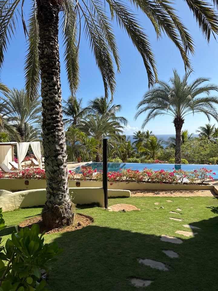 Peaceful 5 Bedroom Villa With Pool In Margarita