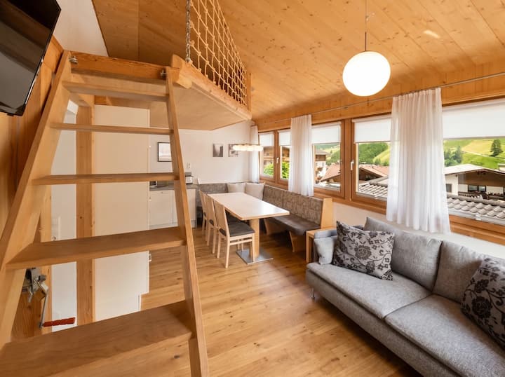 TWO Bedroom Apartment - sleeps 6
