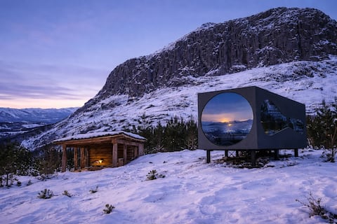 Sleep under the mighty Storehesten with fjord views!!