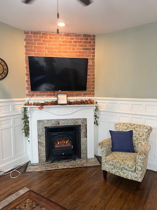 Buffalo 2 Bed First Floor Apartment, Sleeps 6, photo 5 of 26