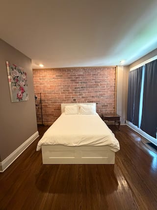 Buffalo 2 Bed First Floor Apartment, Sleeps 6, photo 11 of 26