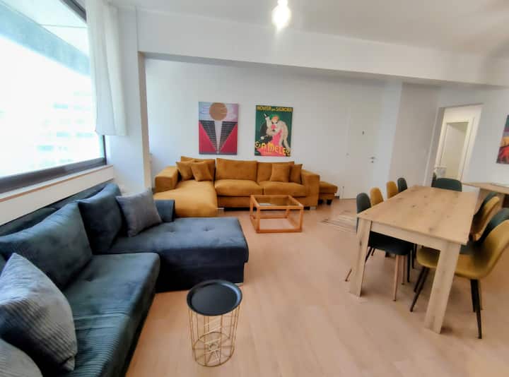 Downtown 4th Floor 6 Bedroom Apt - Thessalonique