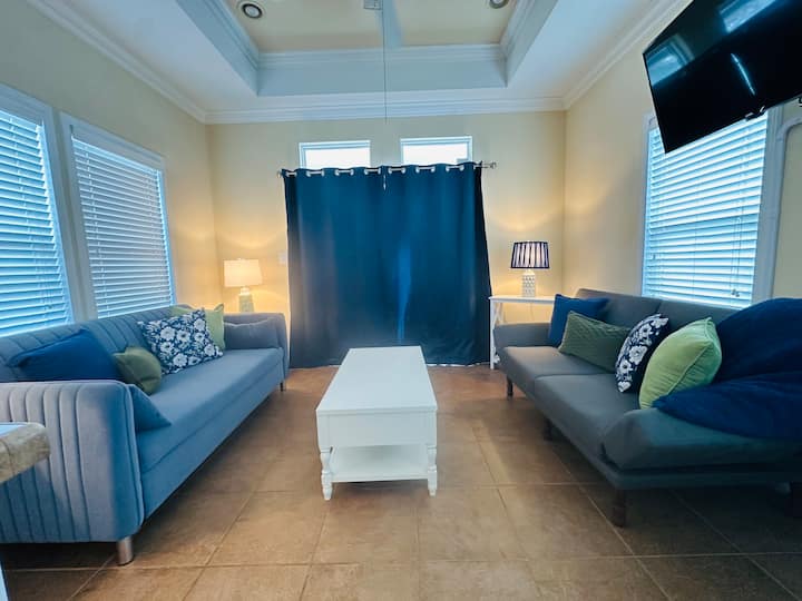 Tiny House Near Disney And Universal!!!! - Kissimmee, FL