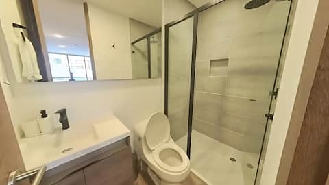Top performing Airbnb: Modern Studio Chicó | Rooftop · Gym · Workspace in Chapinero