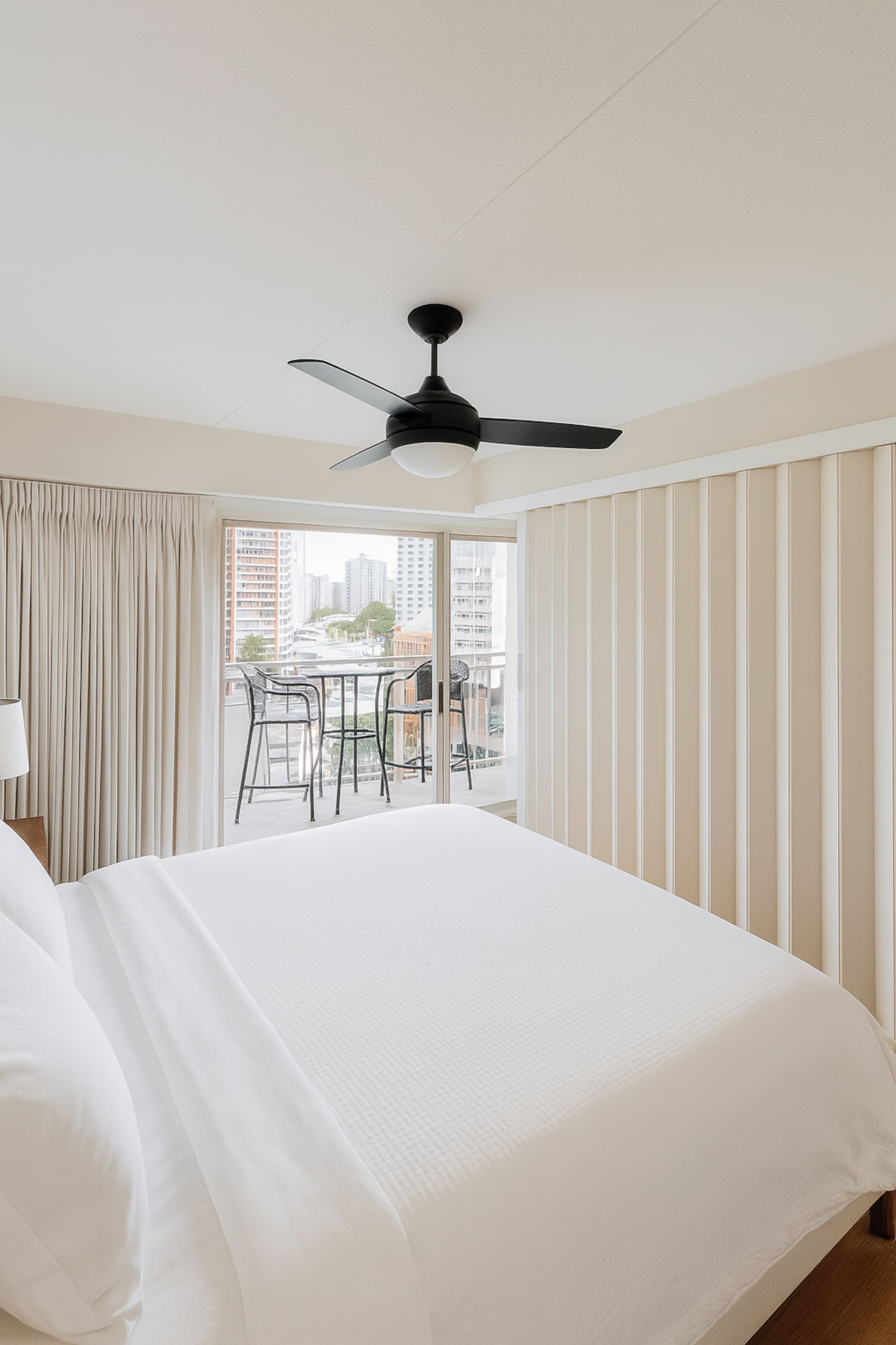 Modern Luxury 1BR· City View · Steps To Beach - Image 9