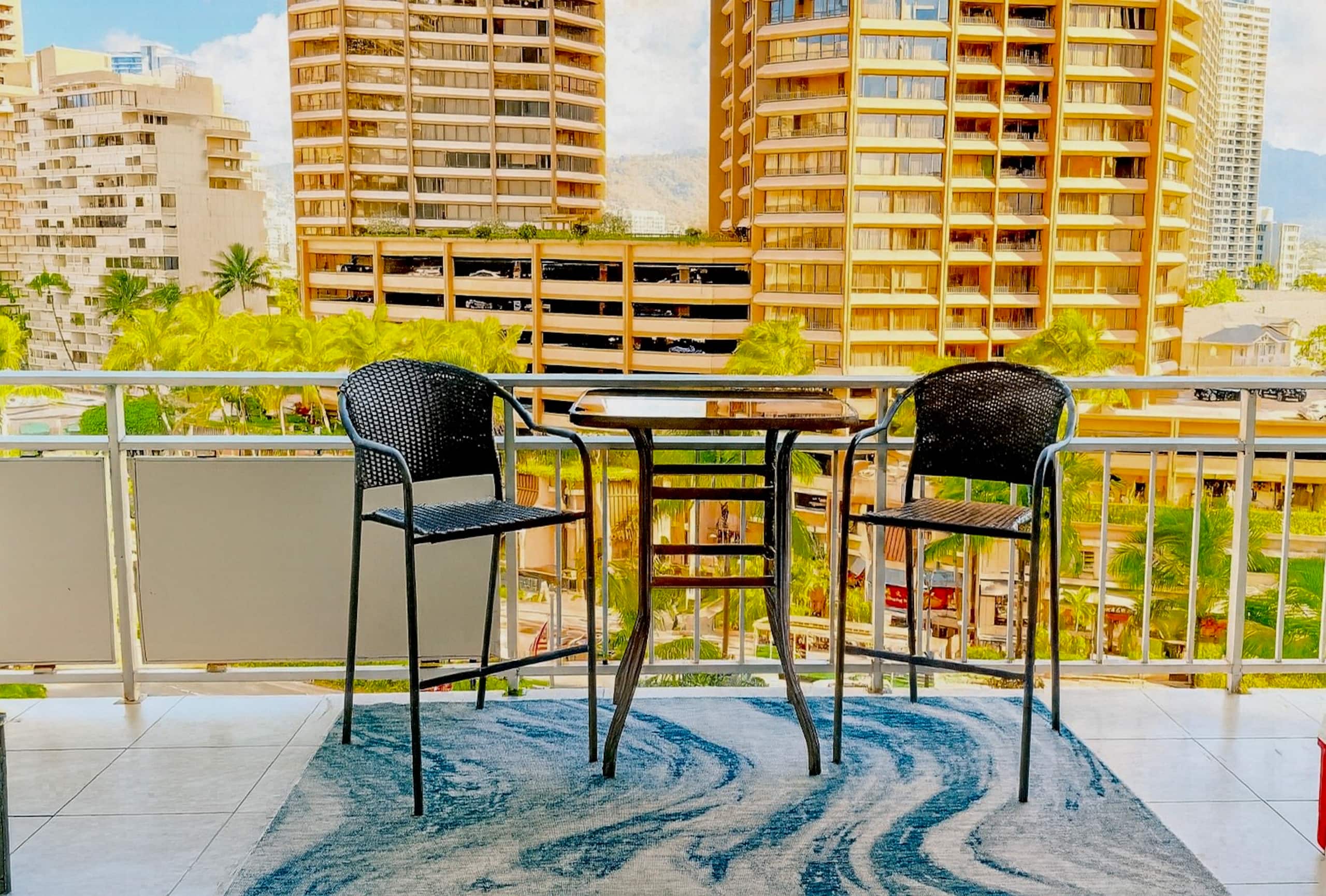 Modern Luxury 1BR· City View · Steps To Beach - Image 16