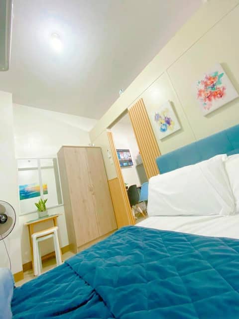 Relaxing Pool View 1BR | SM Southmall