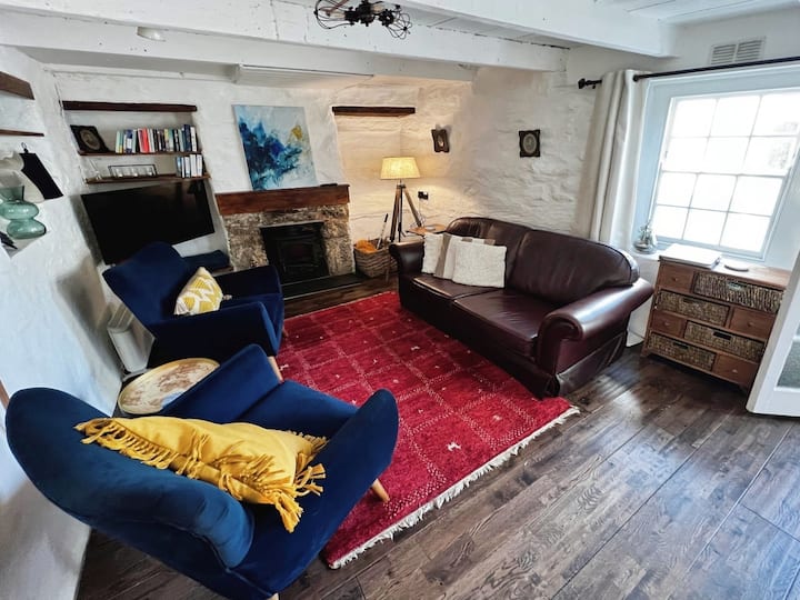 The Market House, A Fisherman's Cottage - Mousehole
