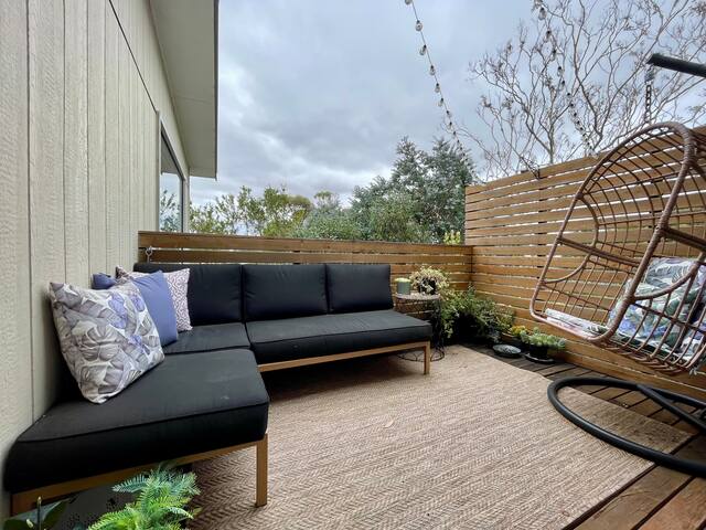 Ocean Blvd Beach House with games room gallery image 4